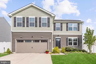 163 Ciseley Dr, Sicklerville, NJ 08081 - Photo 1