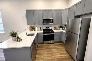 322 Vine St, Camden, NJ 08102 - Photo 3