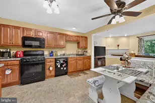 33 Normans Ford Dr, Sicklerville, NJ 08081 - Photo 9
