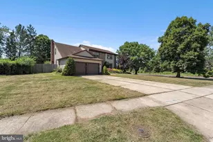 1 Chateau Dr, Cherry Hill, NJ 08003 - Photo 17