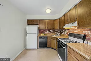 14 Hathaway Dr, Sicklerville, NJ 08081 - Photo 13