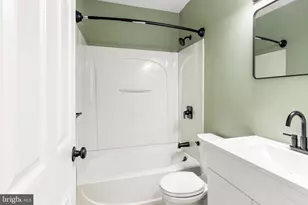 48 Pershing Ln, Sicklerville, NJ 08081 - Photo 13