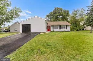 48 Pershing Ln, Sicklerville, NJ 08081 - Photo 1