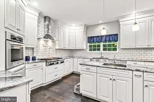 445 Waterfords Edge Ct, Waterford Township, NJ 08004 - Photo 9