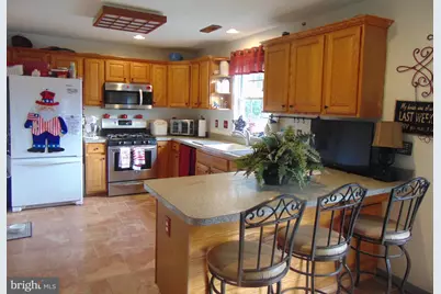 310 E 3rd Avenue E, Runnemede, NJ 08078 - Photo 7