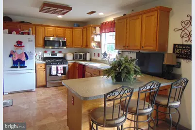 310 E 3rd Avenue E, Runnemede, NJ 08078 - Photo 7