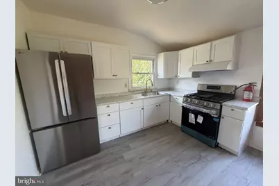 121 Edgewood Avenue, Bellmawr, NJ 08031 - Photo 3
