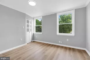 916 Jersey Ave, Gloucester City, NJ 08030 - Photo 17