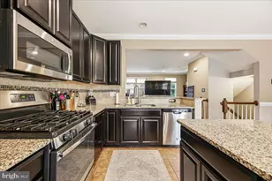 81 Village Green Ln, Sicklerville, NJ 08081 - Photo 7