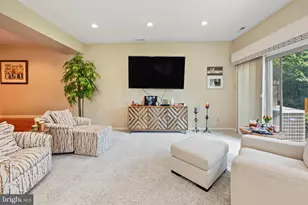 1409 Chanticleer Dr, Cherry Hill, NJ 08003 - Photo 9