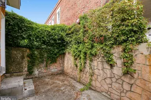 563 Bailey St, Camden, NJ 08102 - Photo 27