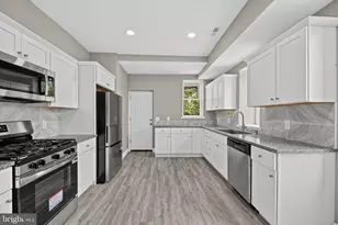 563 Bailey St, Camden, NJ 08102 - Photo 11
