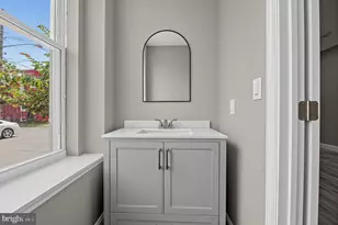 563 Bailey St, Camden, NJ 08102 - Photo 9