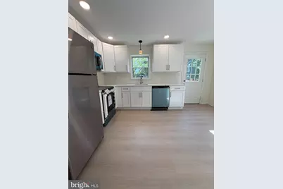 705 Powell Street, Gloucester City, NJ 08030 - Photo 3