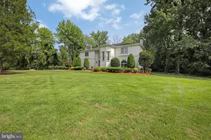 201 Munn Ln, Cherry Hill, NJ 08034 - Photo 3