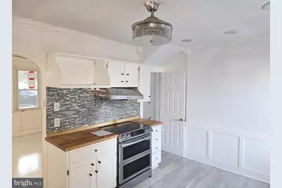 407 Paris, Brooklawn, NJ 08030 - Photo 9