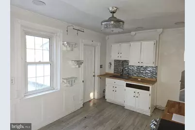 407 Paris, Brooklawn, NJ 08030 - Photo 11