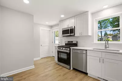 100 Bowers Avenue, Runnemede, NJ 08078 - Photo 7