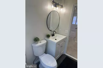 1358 Sayrs Avenue, Camden, NJ 08104 - Photo 17