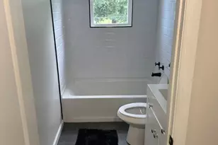 1358 Sayrs Ave, Camden, NJ 08104 - Photo 15