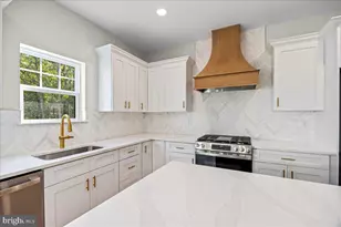 104 Blue Anchor, Sicklerville, NJ 08081 - Photo 17