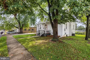 28 6th Ave, Gloucester Township, NJ 08029 - Photo 3