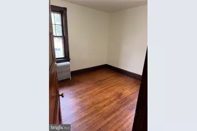 817 Chambers Avenue #1ST FLOOR, Gloucester City, NJ 08030 - Photo 9