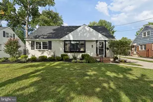 1013 Oakwood Rd, Haddonfield, NJ 08033 - Photo 1