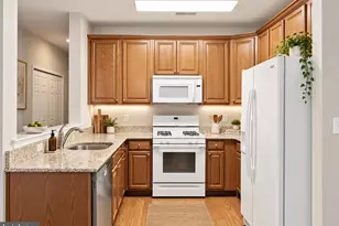 226 Breeders Cup Dr, Cherry Hill, NJ 08002 - Photo 19