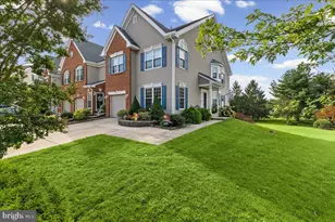 19 Augusta Ln, Gloucester Township, NJ 08012 - Photo 1