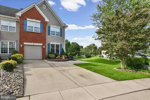 19 Augusta Ln, Gloucester Township, NJ 08012 - Photo 3