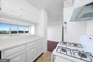 904 Barclay Towers, Cherry Hill, NJ 08034 - Photo 11