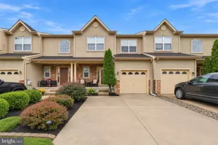 109 Glacier Dr, Berlin, NJ 08009 - Photo 1