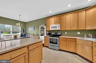 109 Glacier Dr, Berlin, NJ 08009 - Photo 13