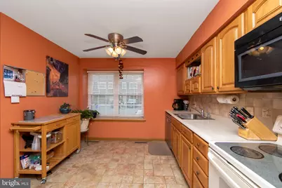 27 Crofton Commons, Cherry Hill, NJ 08034 - Photo 3