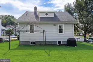 137 W Pine St, Audubon, NJ 08106 - Photo 25