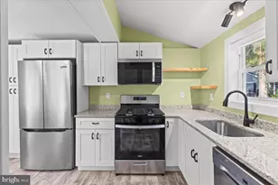 135 Albany Ave, Barrington, NJ 08007 - Photo 13