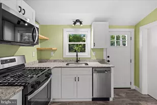 135 Albany Ave, Barrington, NJ 08007 - Photo 15