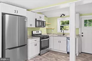 135 Albany Ave, Barrington, NJ 08007 - Photo 11