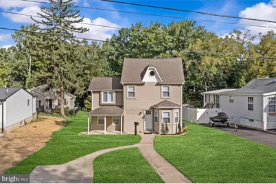 135 Albany Avenue, Barrington, NJ 08007 - Photo 1