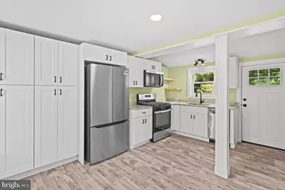 135 Albany Avenue, Barrington, NJ 08007 - Photo 9