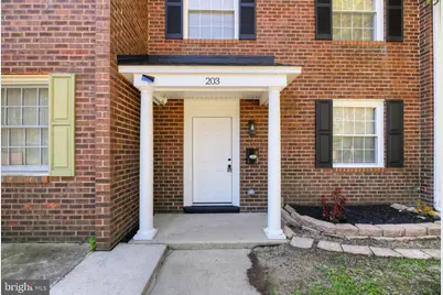 203 Stevens Court, Camden, NJ 08103 - Photo 3