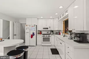 409 Bradford Rd, Cherry Hill, NJ 08034 - Photo 11