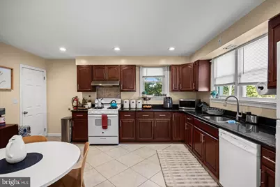 3815 Royal Avenue, Pennsauken, NJ 08110 - Photo 9