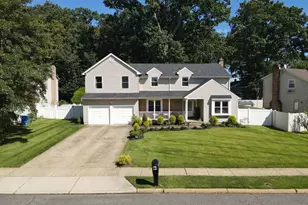 1978 Birchwood Park Dr, Cherry Hill, NJ 08003 - Photo 1