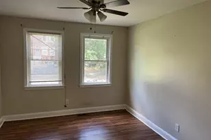 240 Wilmont Ave, Camden, NJ 08105 - Photo 15