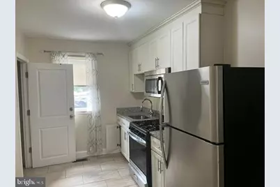 240 Wilmont Avenue, Camden, NJ 08105 - Photo 11