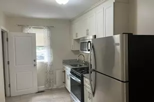 240 Wilmont Ave, Camden, NJ 08105 - Photo 11