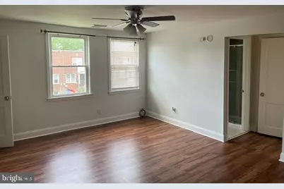 240 Wilmont Avenue, Camden, NJ 08105 - Photo 9