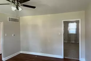 240 Wilmont Ave, Camden, NJ 08105 - Photo 17